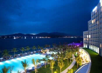 Otellerde Bedava Konaklamak