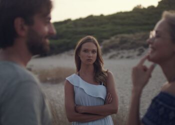 İlişkilerde Kıskançlık Neden Olur, Nasıl Kontrol Altına Alınır?